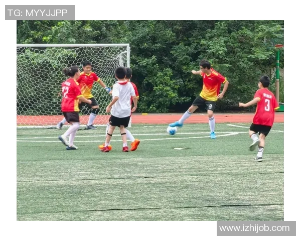上海小学足球队积极备战全国比赛培养孩子们的团队精神与竞技能力